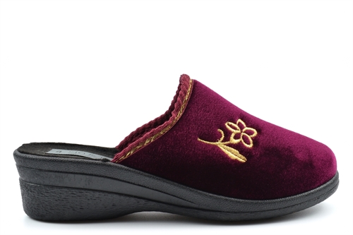 Jo & Joe Womens Wedge Heel Mule Slippers With Flower Embroidery Detail Wine